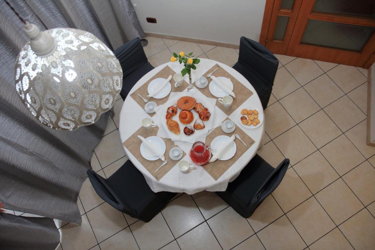B&B Mitilini Central Station Napoli Eksteriør bilde